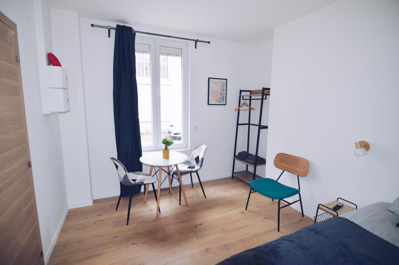 Studios Lsquare Residence Afpa 沙泰勒罗 外观 照片