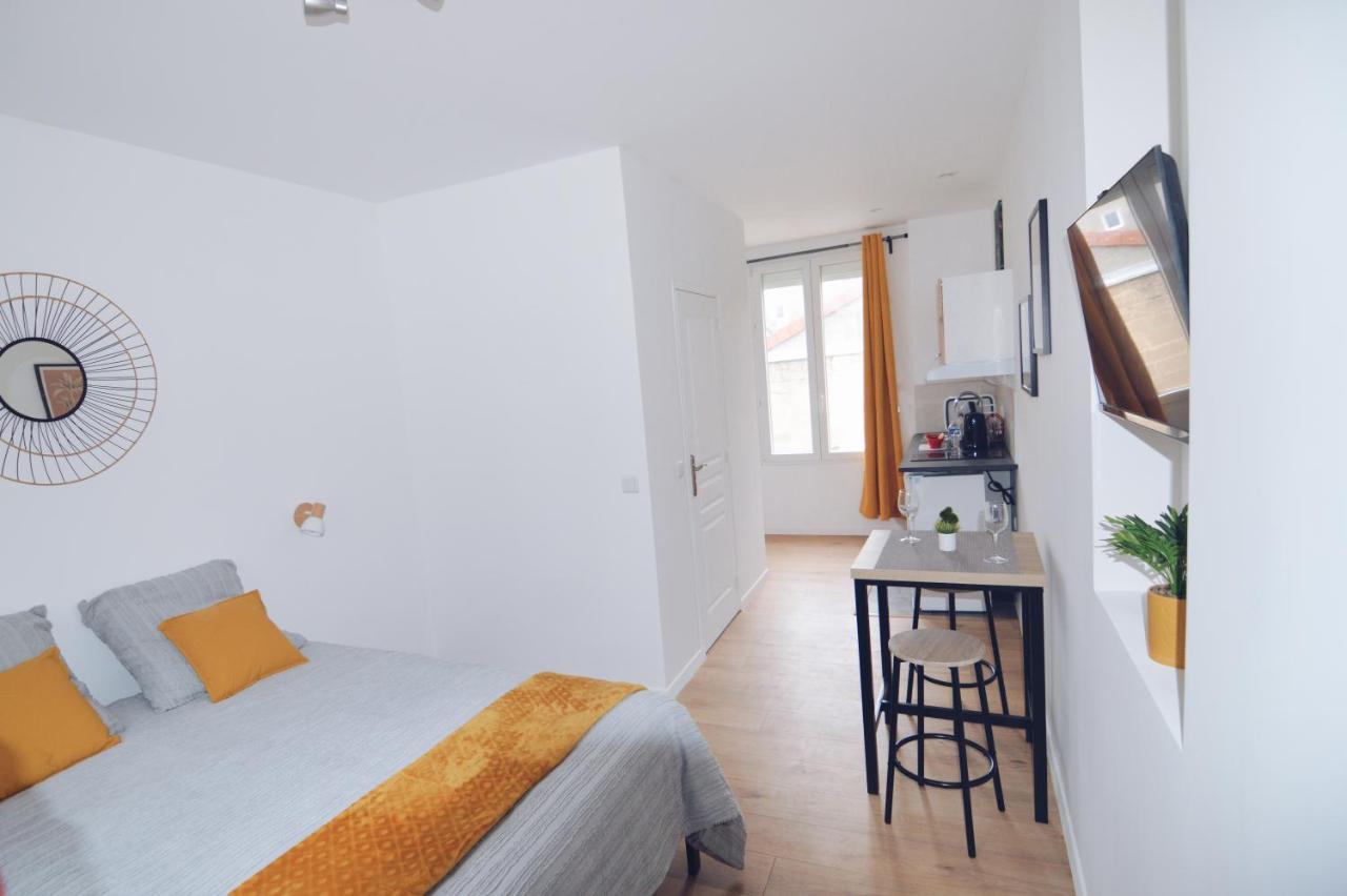 Studios Lsquare Residence Afpa 沙泰勒罗 外观 照片